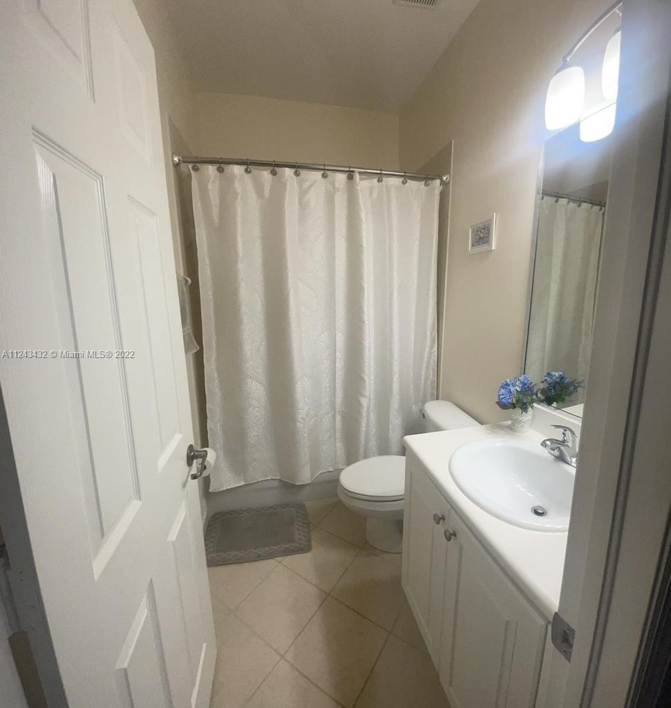 THE SHORES CONDO NO 2 - Residential Lease