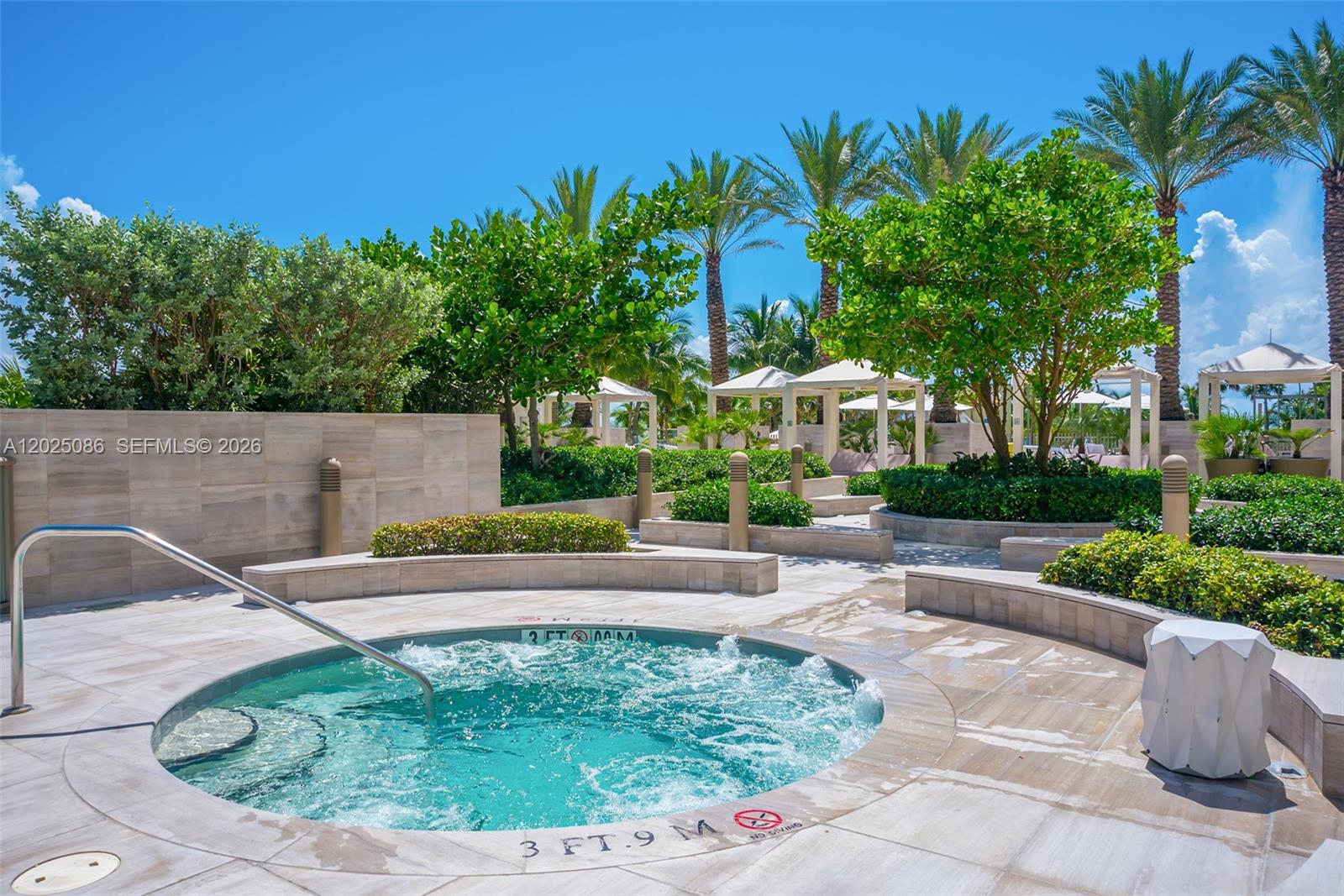 BAL HARBOUR NORTH SOUTH CO - Residential