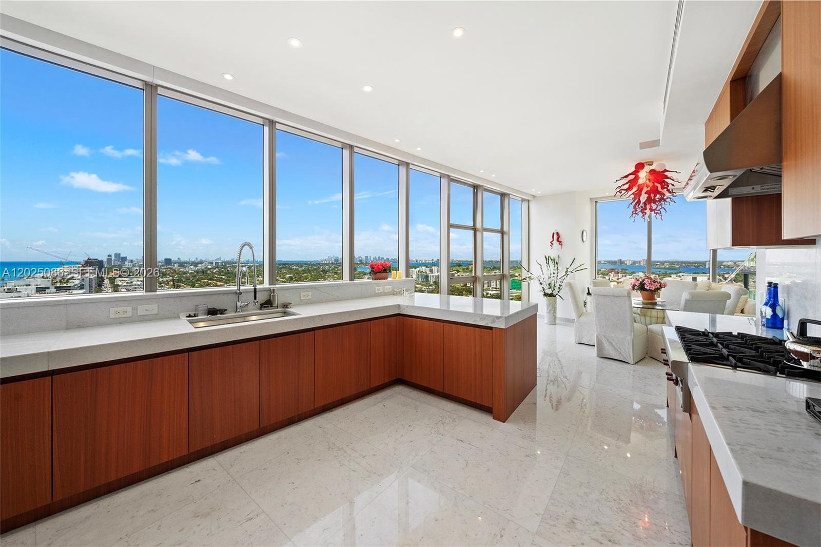 BAL HARBOUR NORTH SOUTH CO - Residential