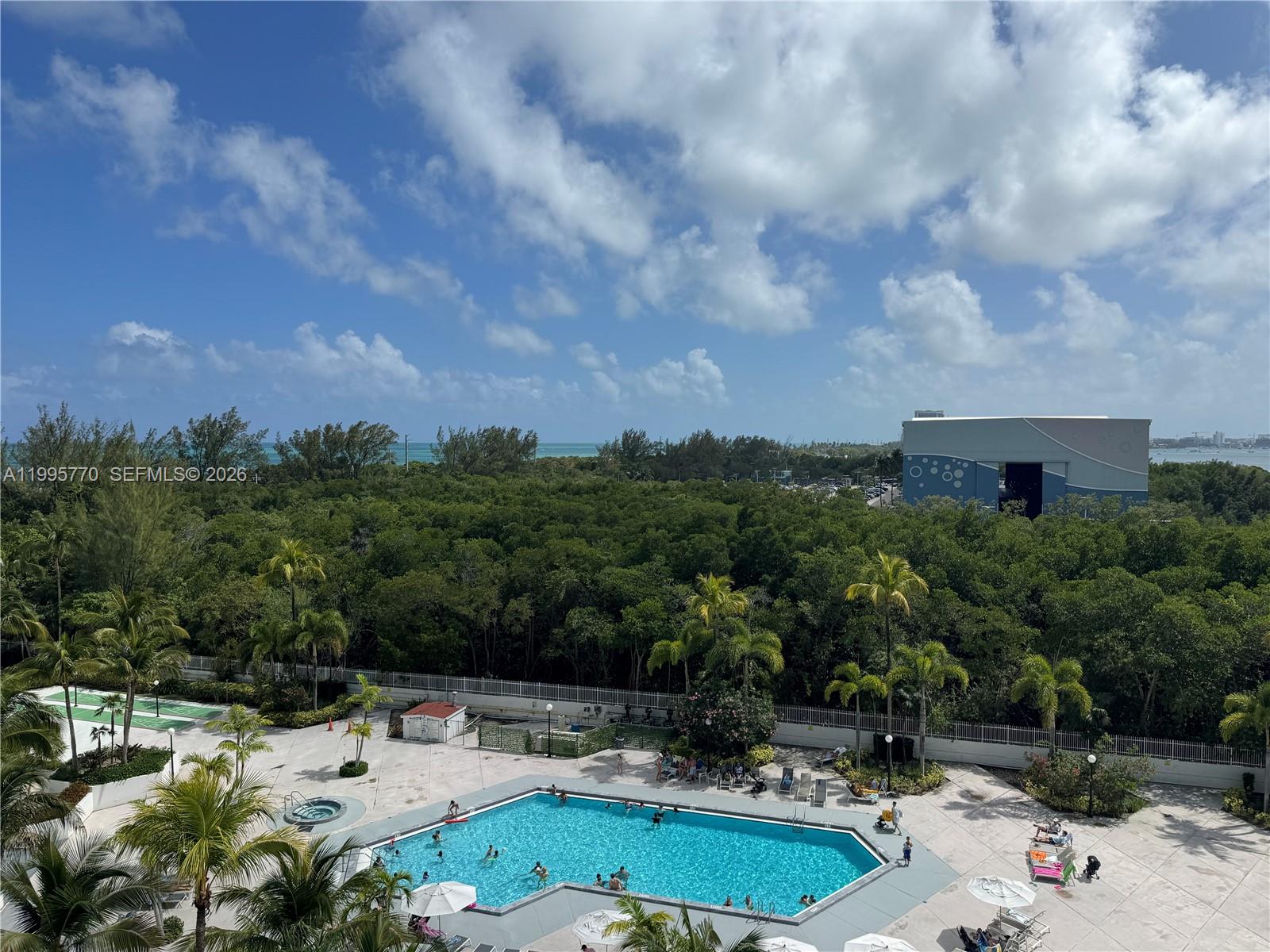 ARLEN HOUSE EAST CONDO - Residential