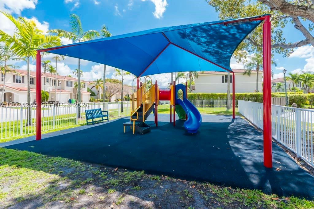 NEW RIVER ESTATES SEC 6 - Residential Lease