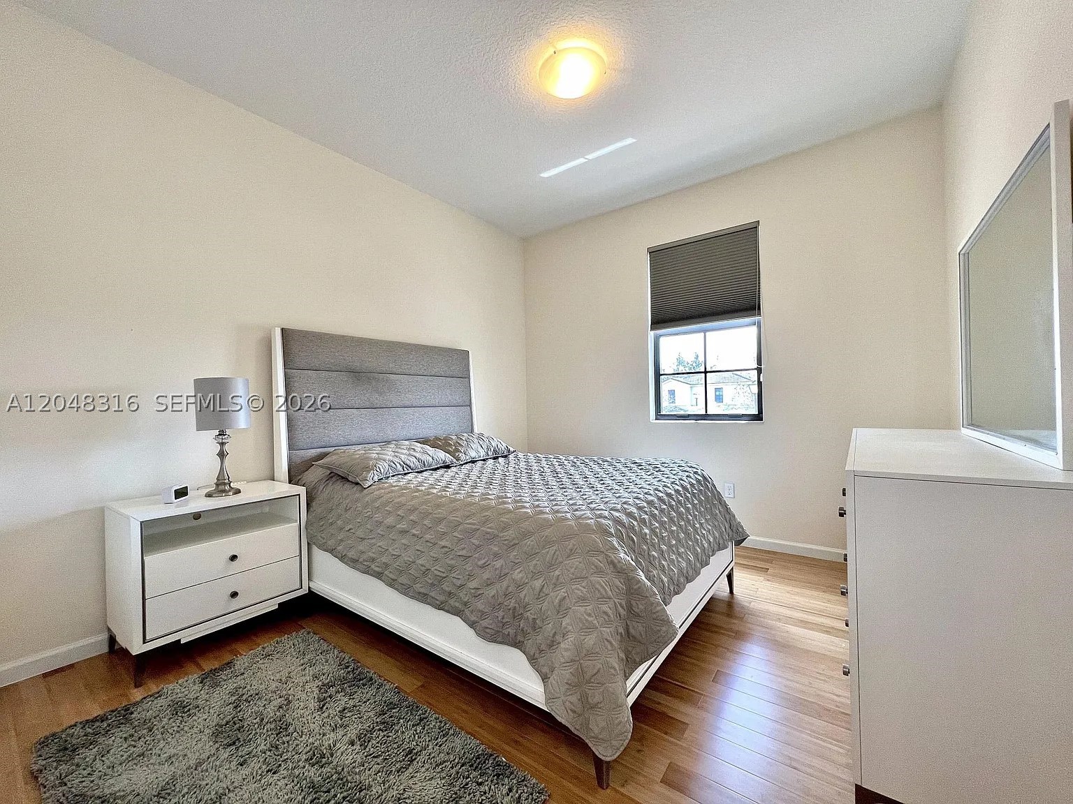 CHAMPION LAKES - Residential