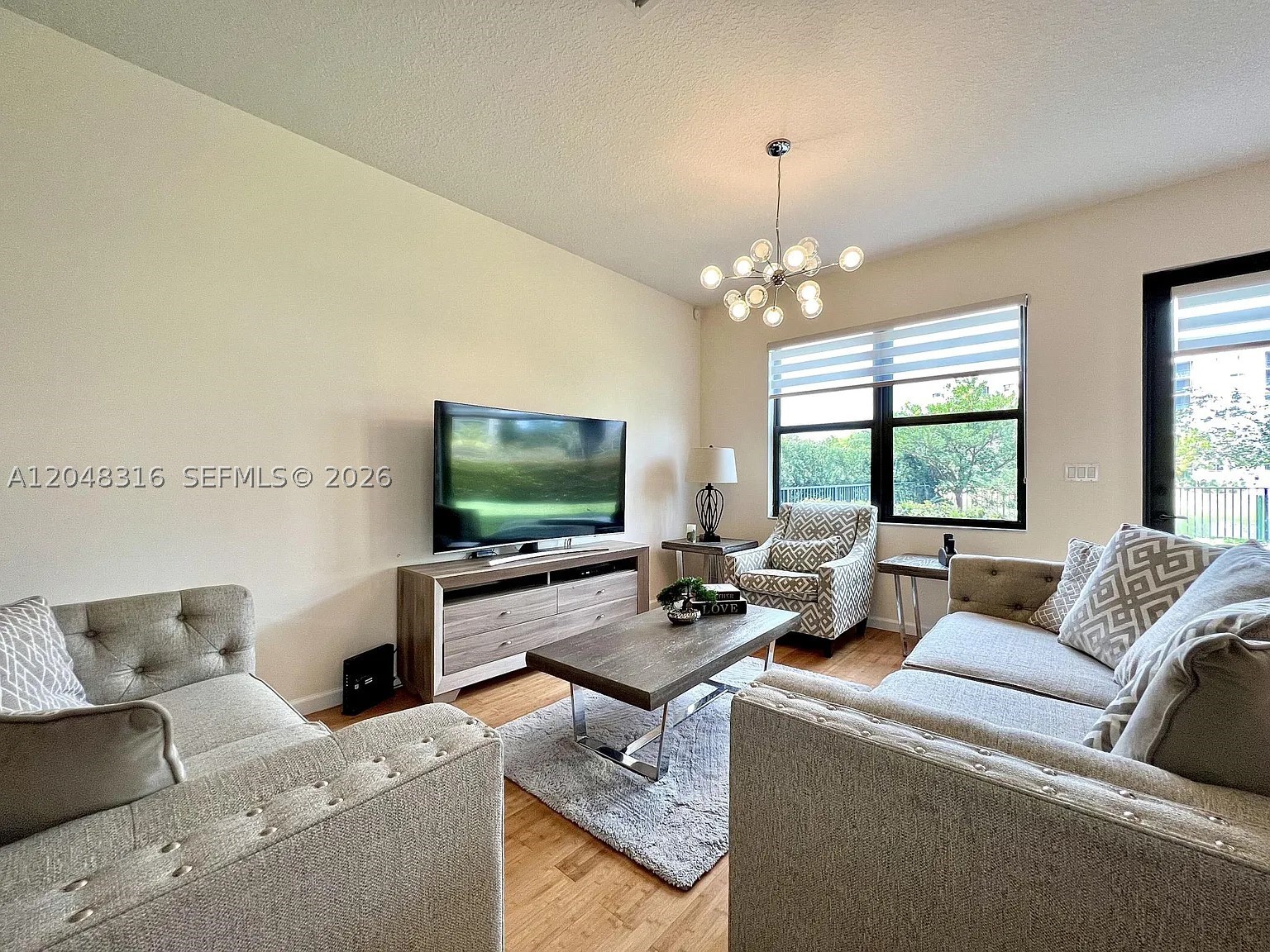 CHAMPION LAKES - Residential