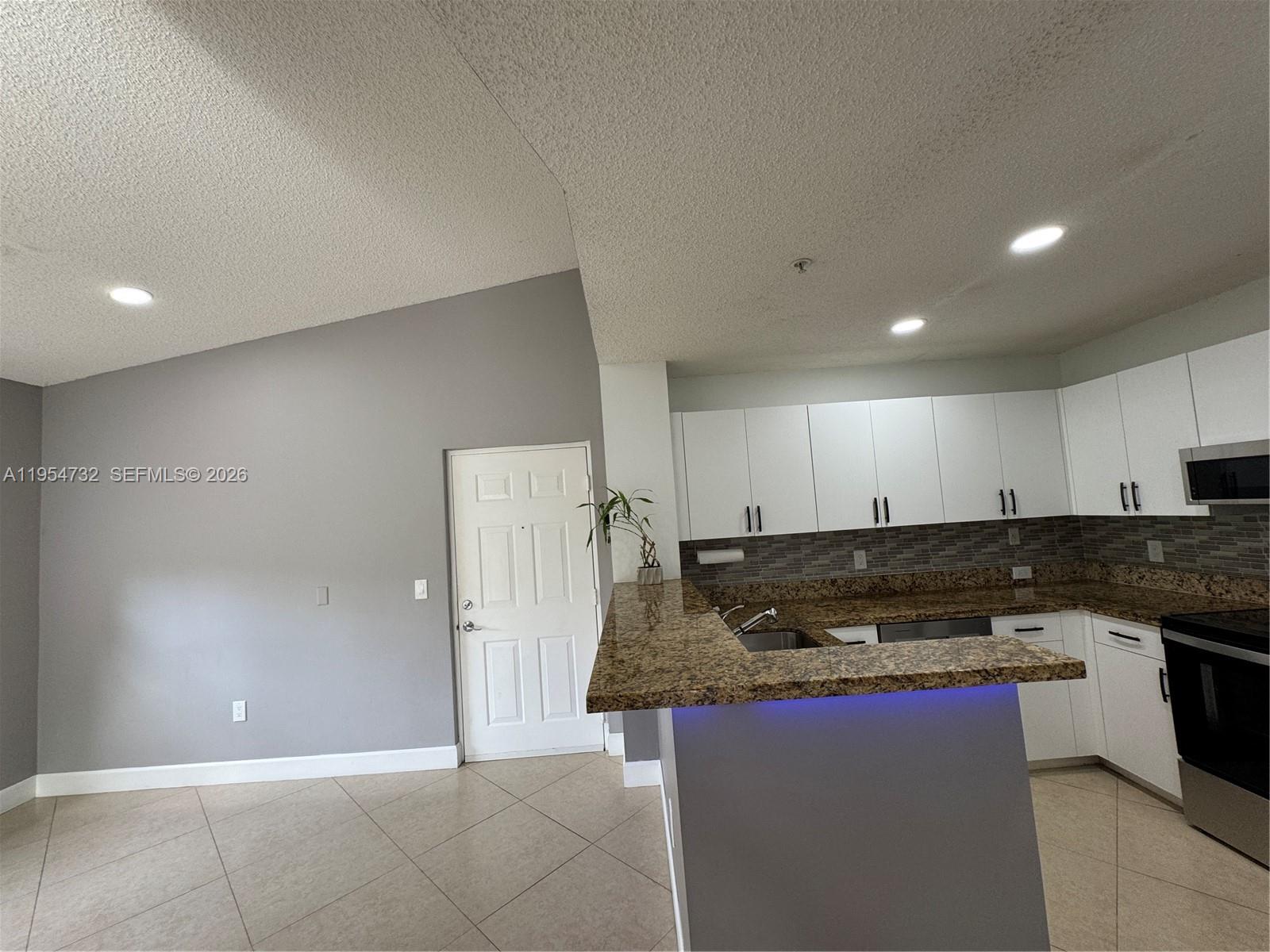 EL-AD ENCLAVE AT MIRAMAR - Residential Lease