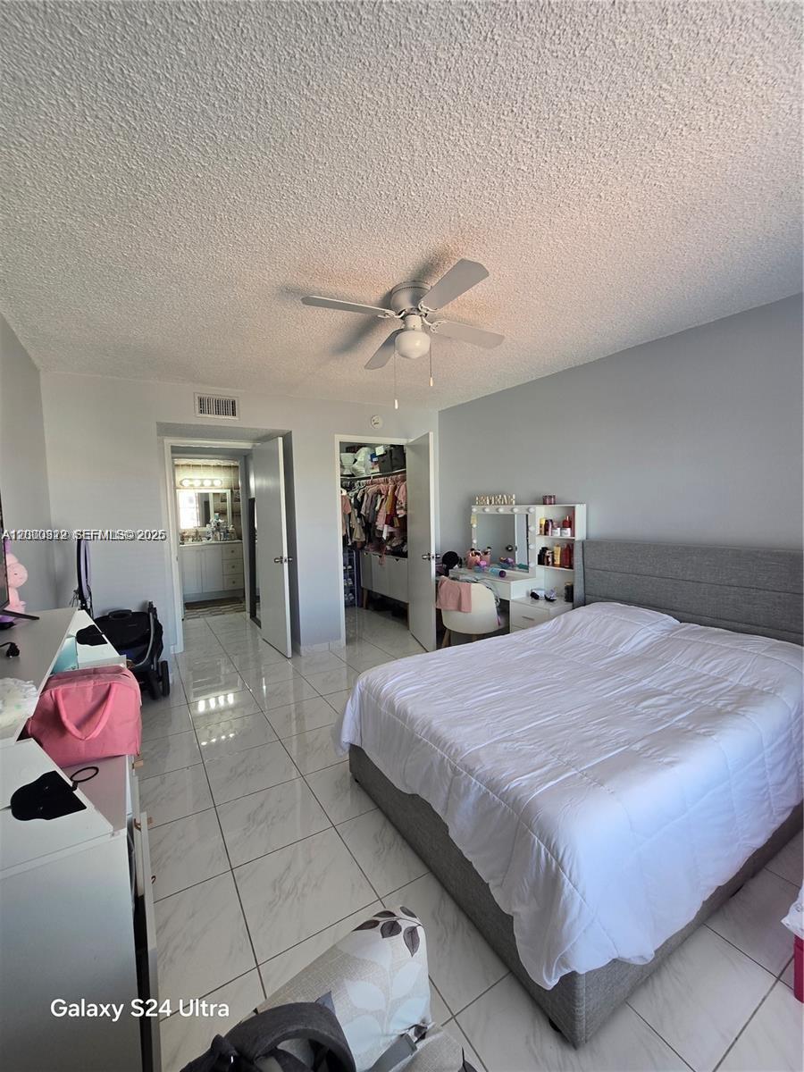 EL CID CONDO - Residential