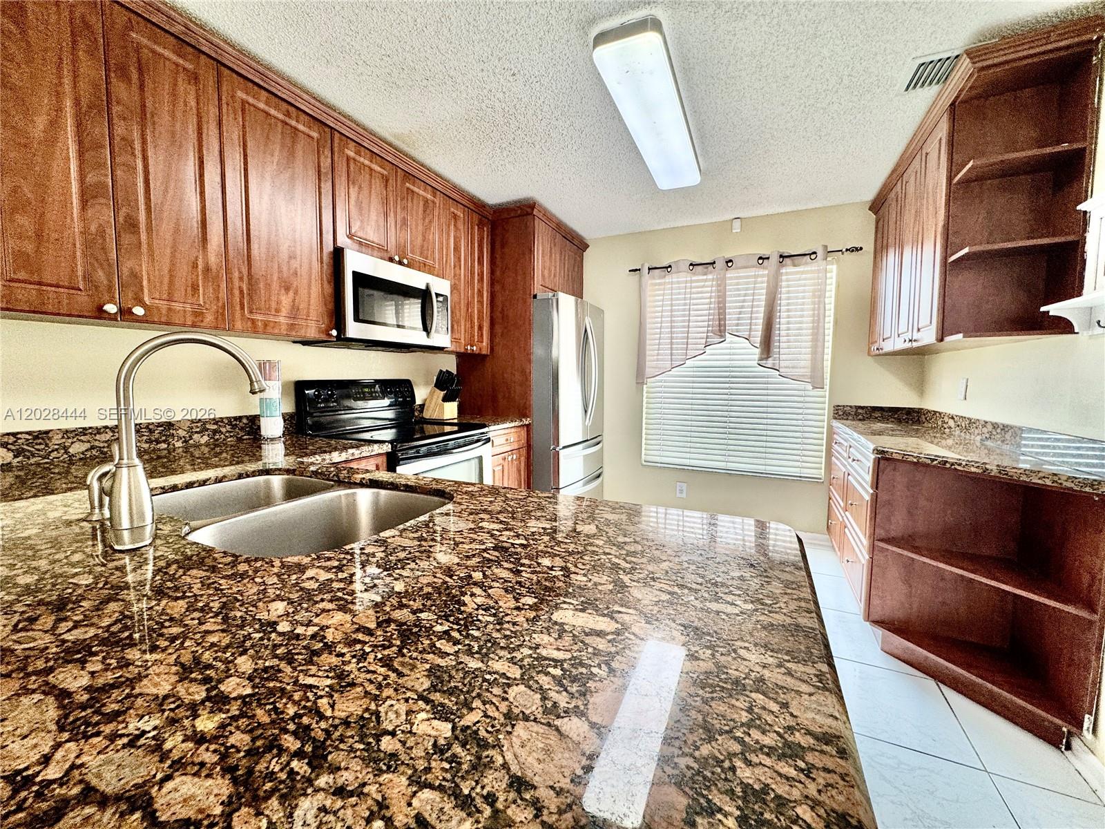 SILVER LAKES PHASE III RE - Residential