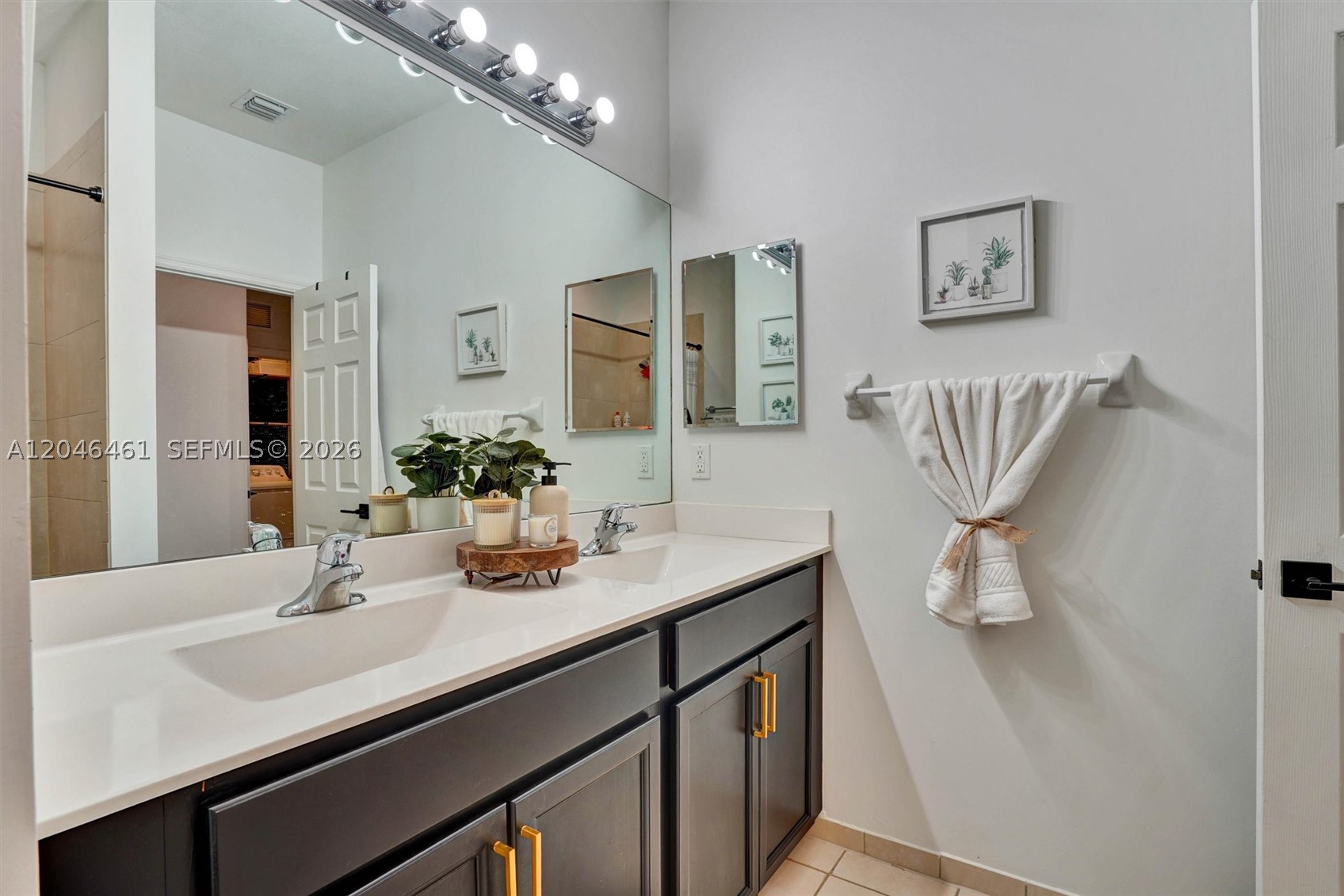 COCO PALM ESTATES - Residential