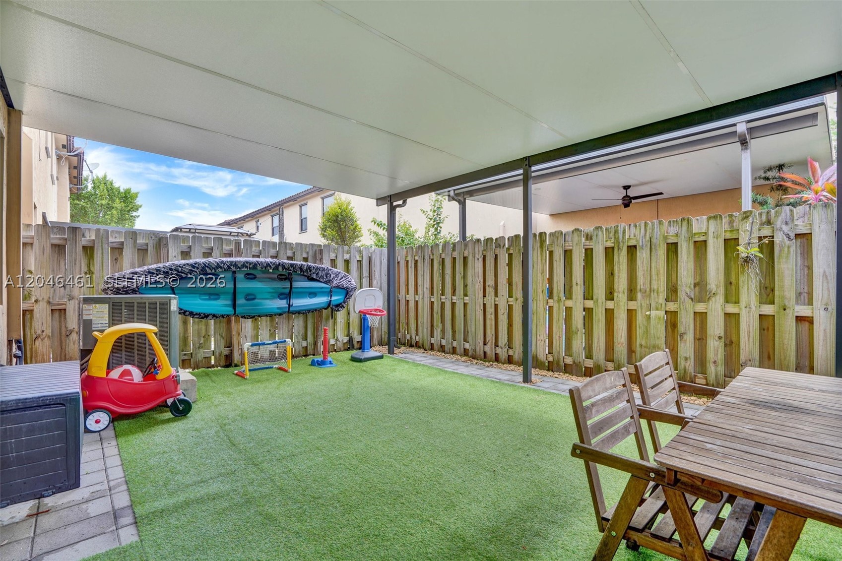 COCO PALM ESTATES - Residential