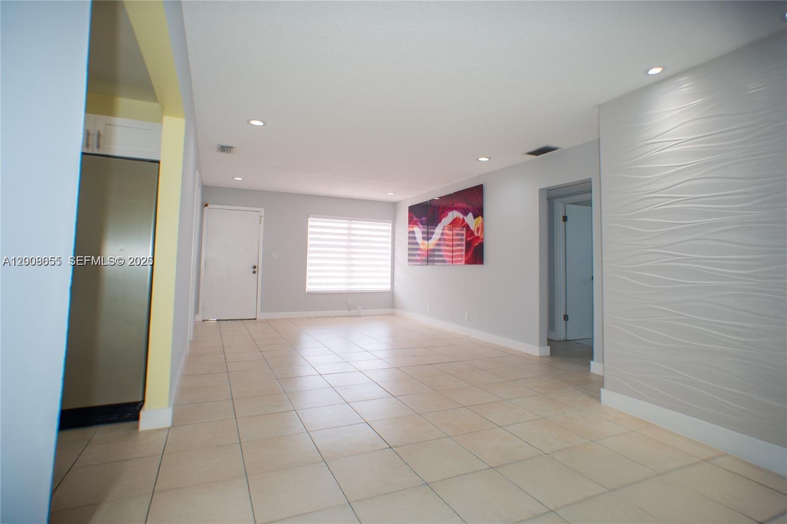 ROYALE GREEN CONDO 11 - Residential