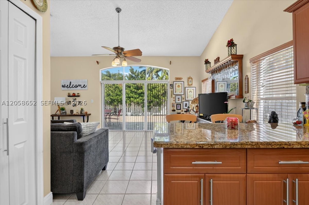 REPLAT OF COUNTRY LAKES - Residential