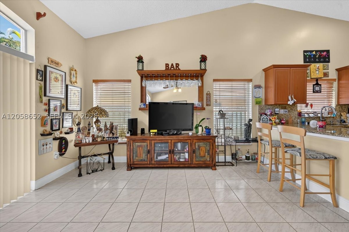 REPLAT OF COUNTRY LAKES - Residential