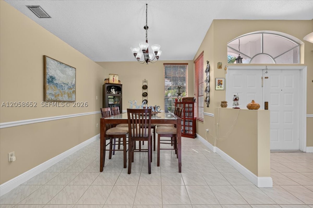 REPLAT OF COUNTRY LAKES - Residential