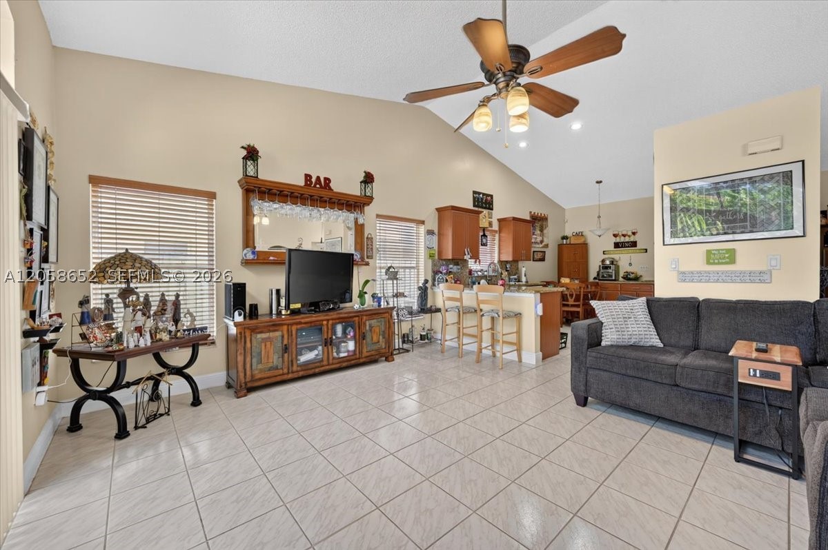 REPLAT OF COUNTRY LAKES - Residential