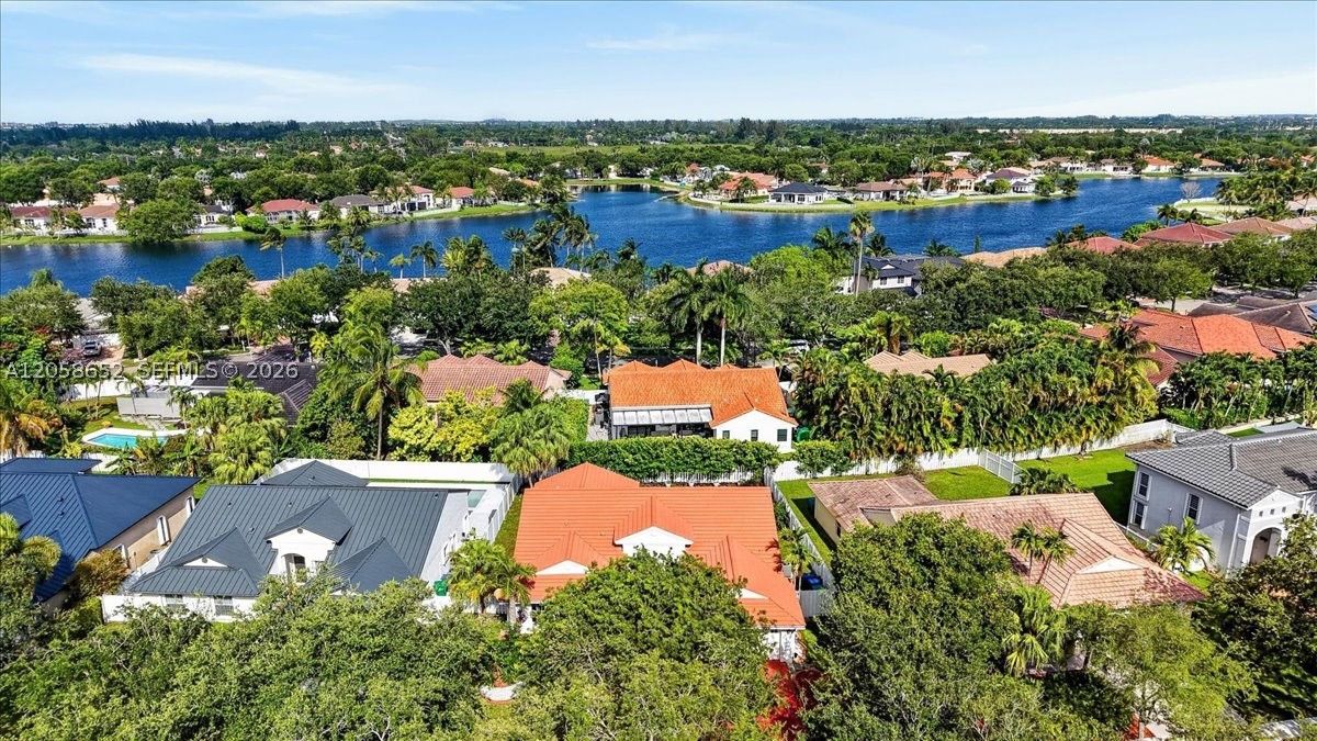 REPLAT OF COUNTRY LAKES - Residential