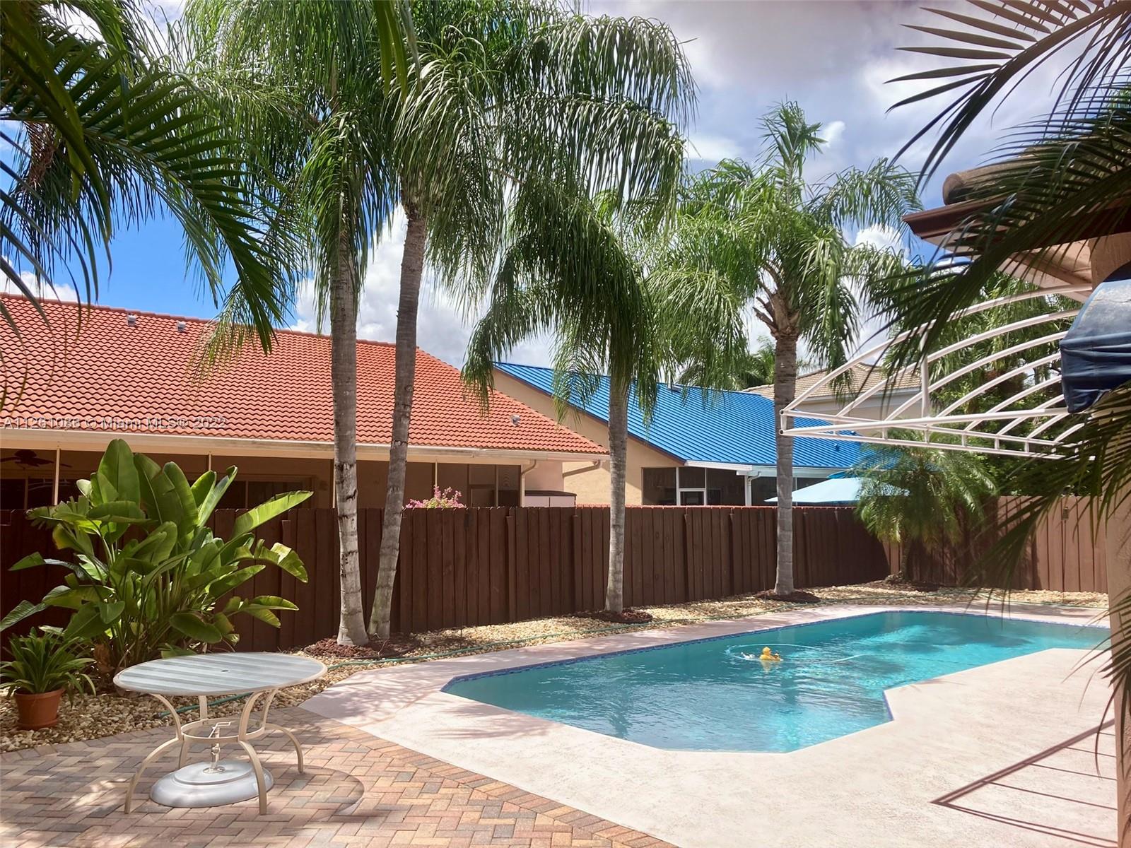 REVISED PLAT OF HAMMOCKS - Residential