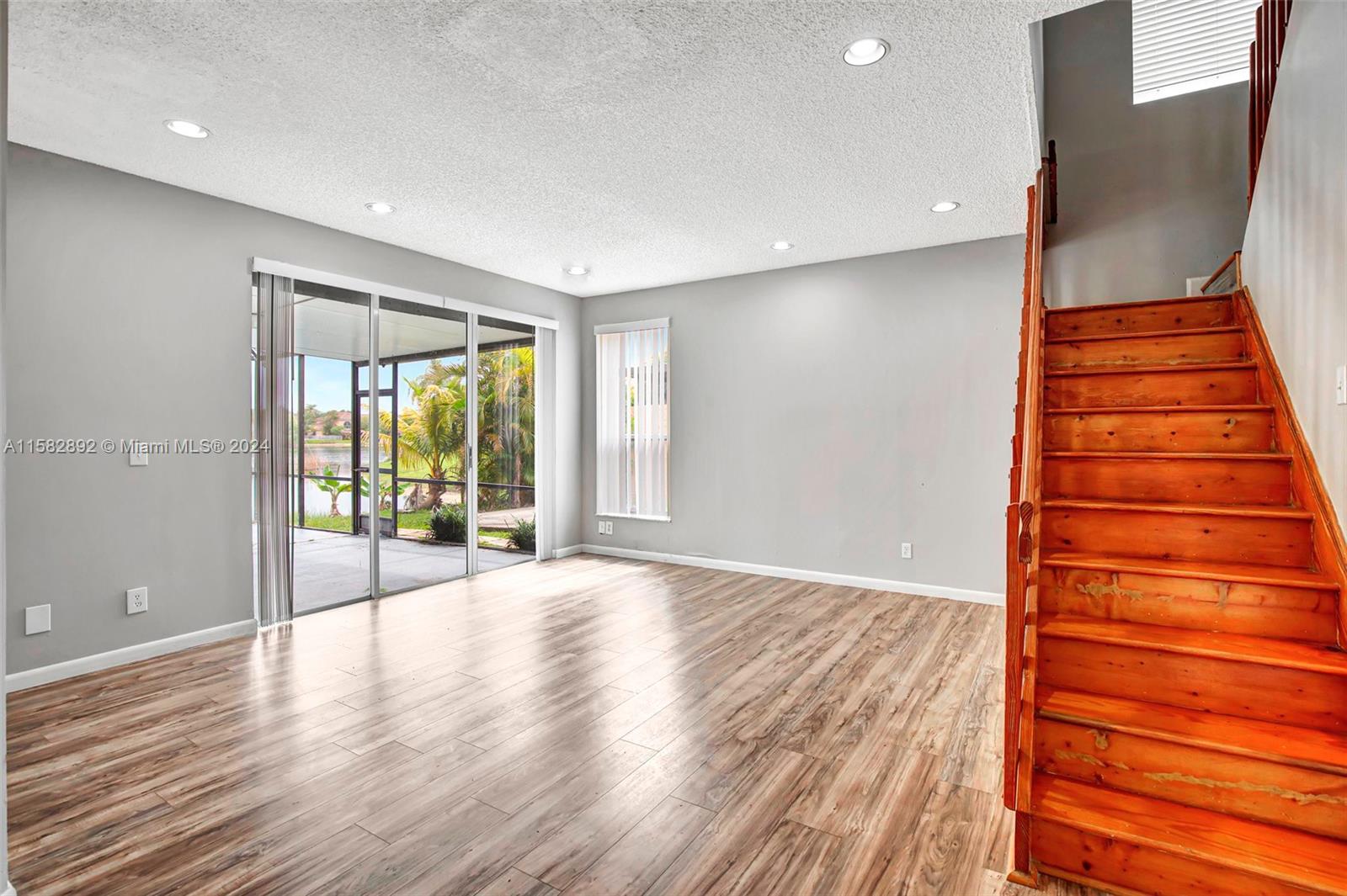 DIMENSIONS NORTH AT CHAPE - Residential