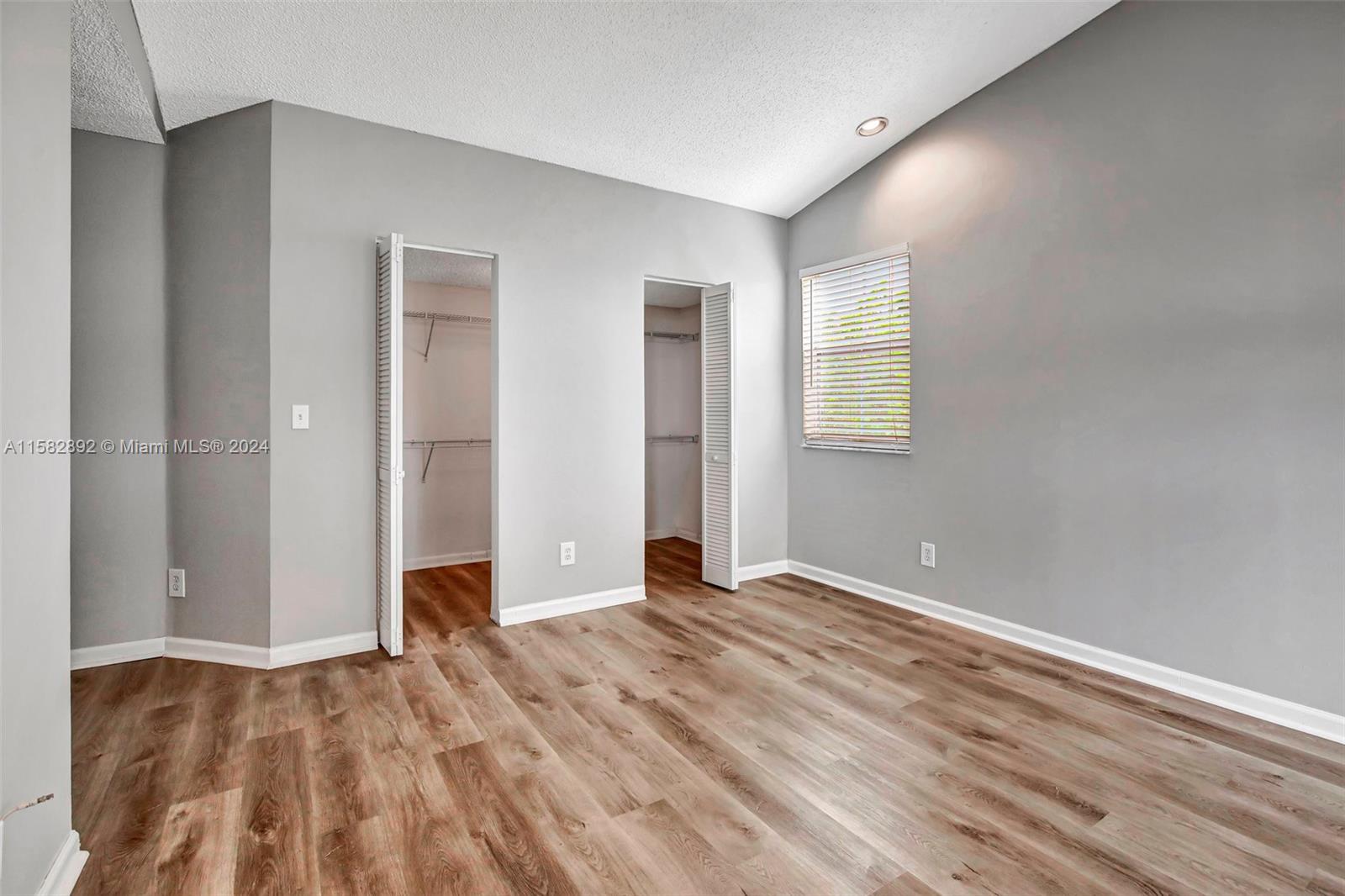 DIMENSIONS NORTH AT CHAPE - Residential