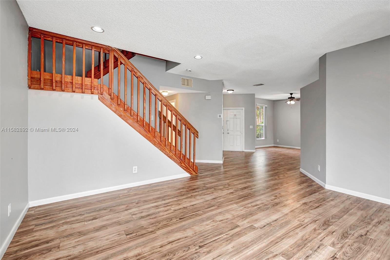 DIMENSIONS NORTH AT CHAPE - Residential