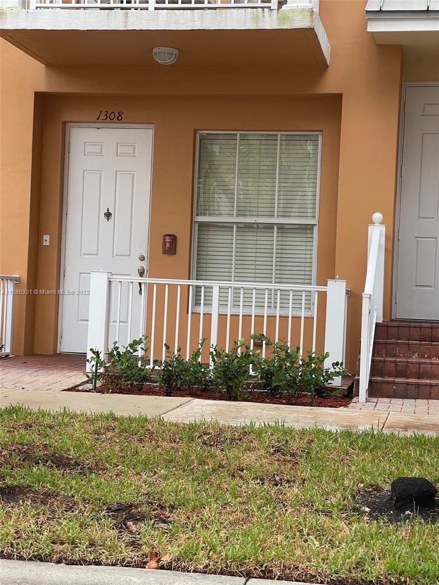 VILLAGE AT SAILBOAT BEND - Residential Lease