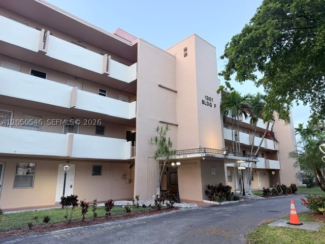 ROLLING GREEN CONDO F - Residential Lease