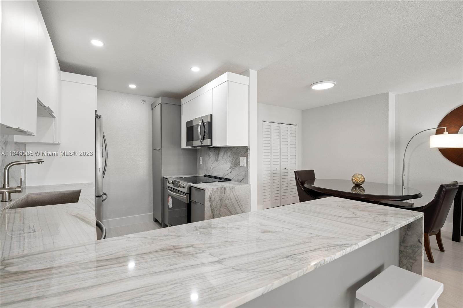 ARLEN BEACH CONDO - Residential Lease