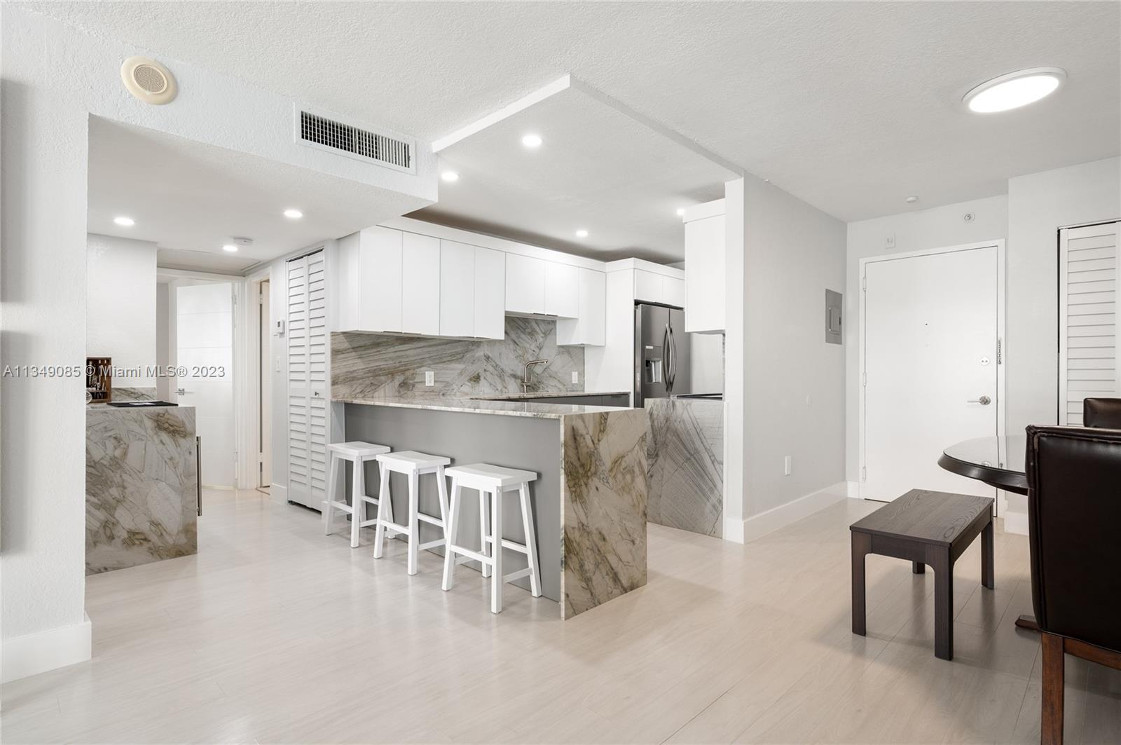 ARLEN BEACH CONDO - Residential Lease