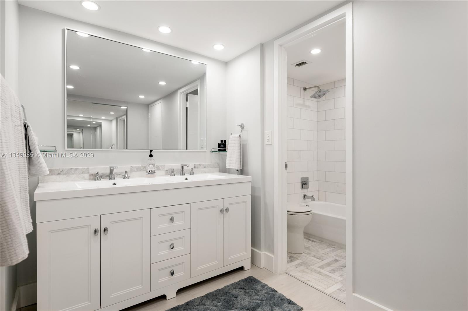 ARLEN BEACH CONDO - Residential Lease