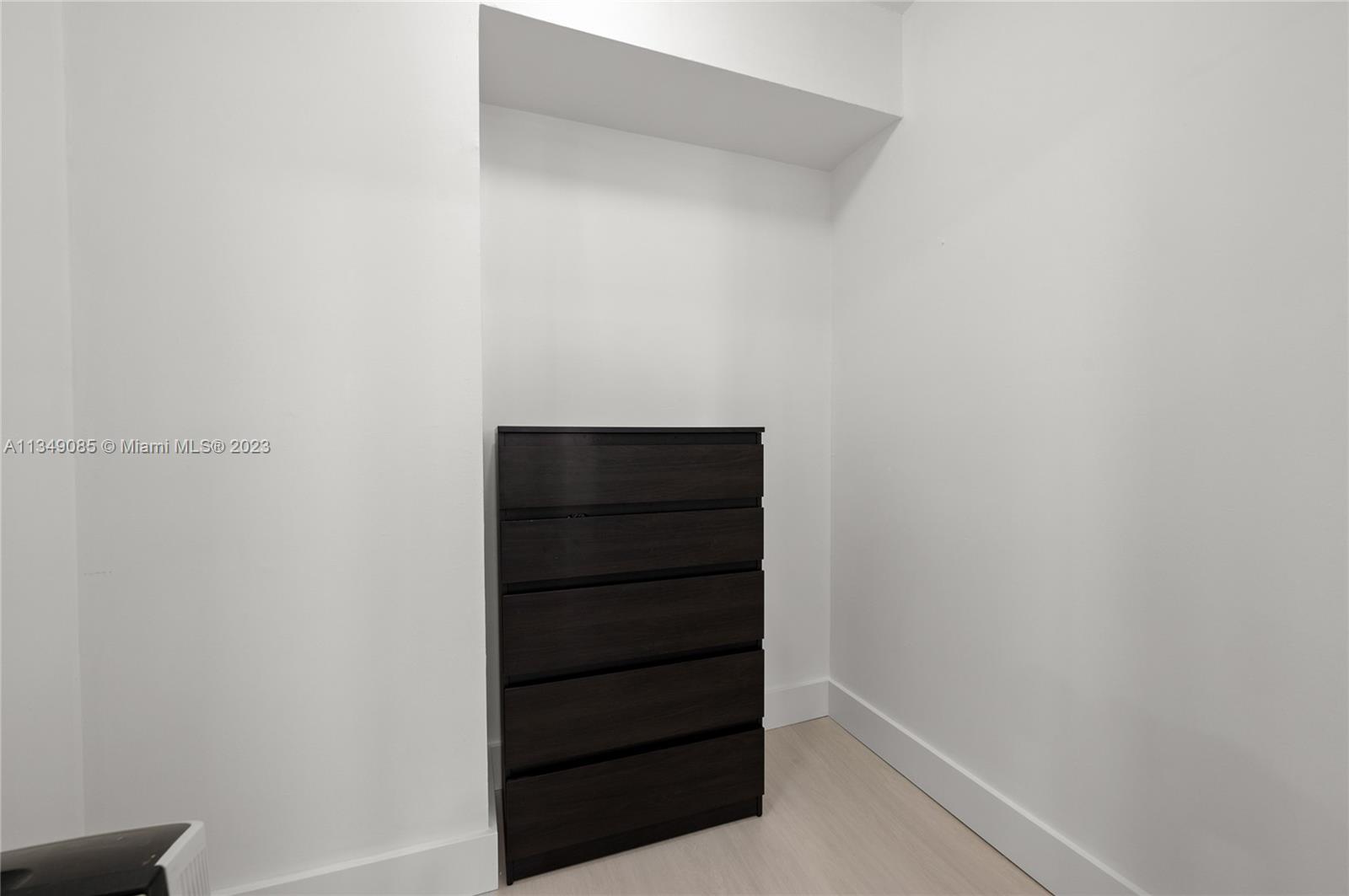 ARLEN BEACH CONDO - Residential Lease