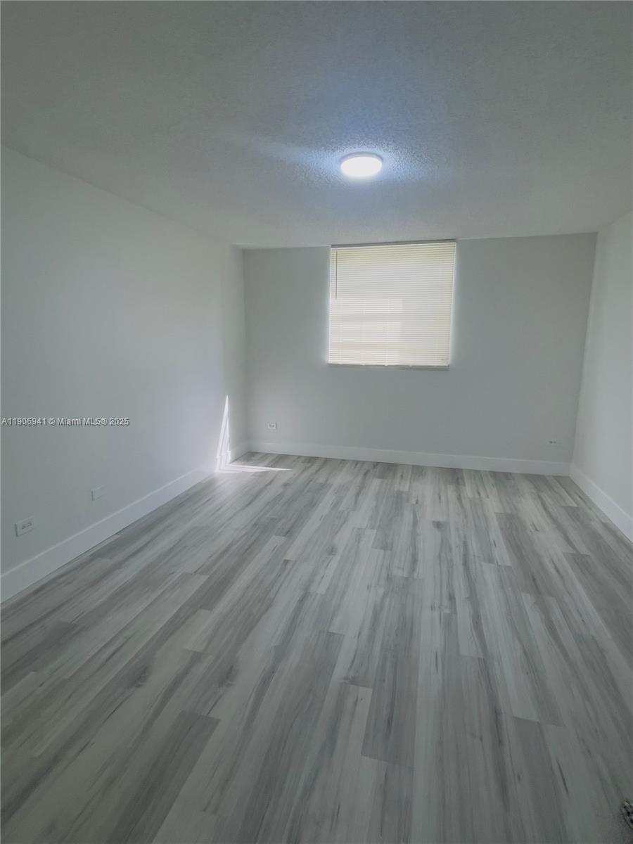 ROYAL OAKS CONDO - Residential