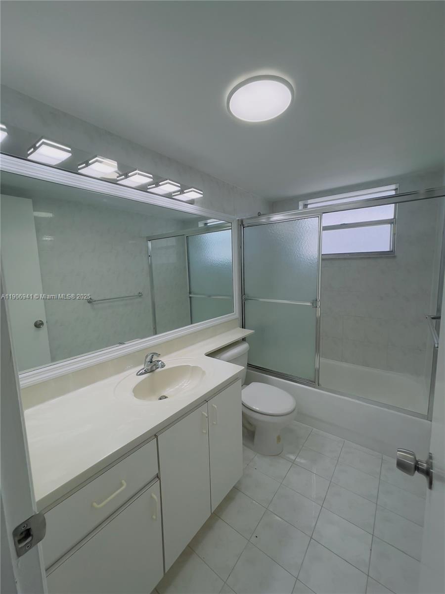 ROYAL OAKS CONDO - Residential