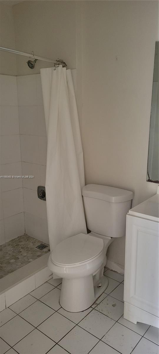 HAMMOCKS TRAILS CONDO - Residential Lease