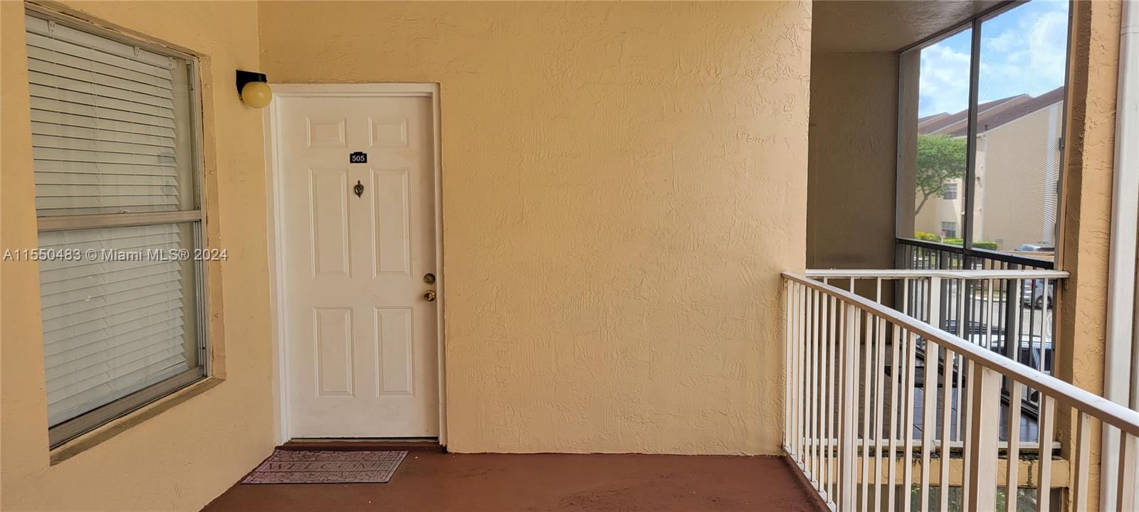 HAMMOCKS TRAILS CONDO - Residential Lease