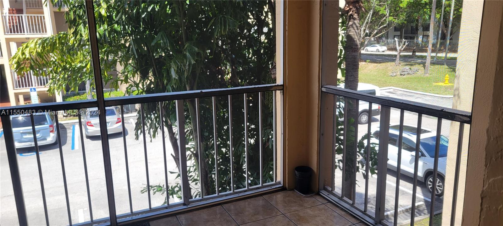 HAMMOCKS TRAILS CONDO - Residential Lease