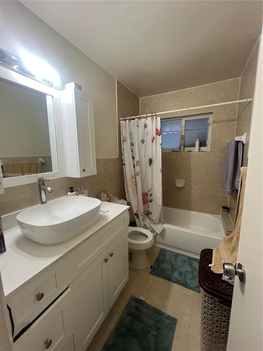 HIALEAH 8TH ADDN - Residential Income