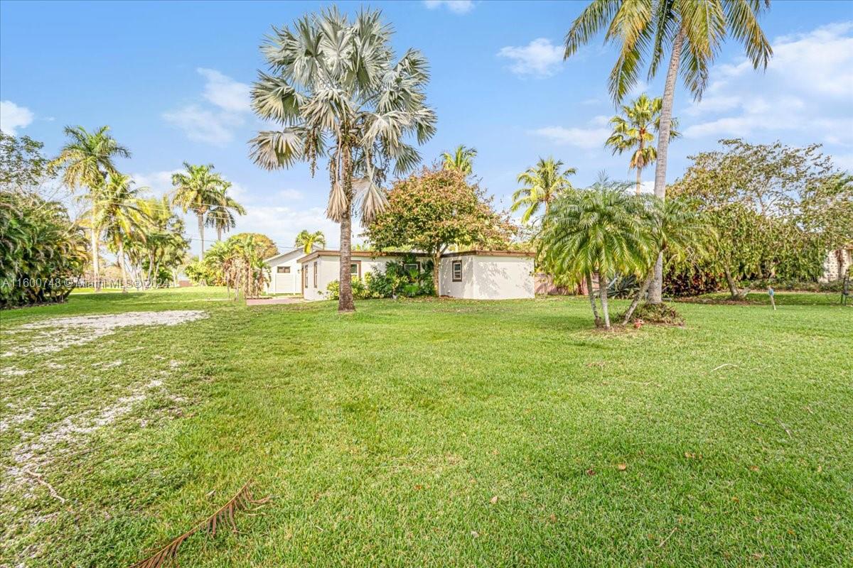 EVERGLADE LAND SALES CO - Residential Lease
