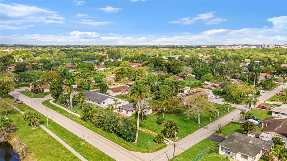EVERGLADE LAND SALES CO - Residential Lease