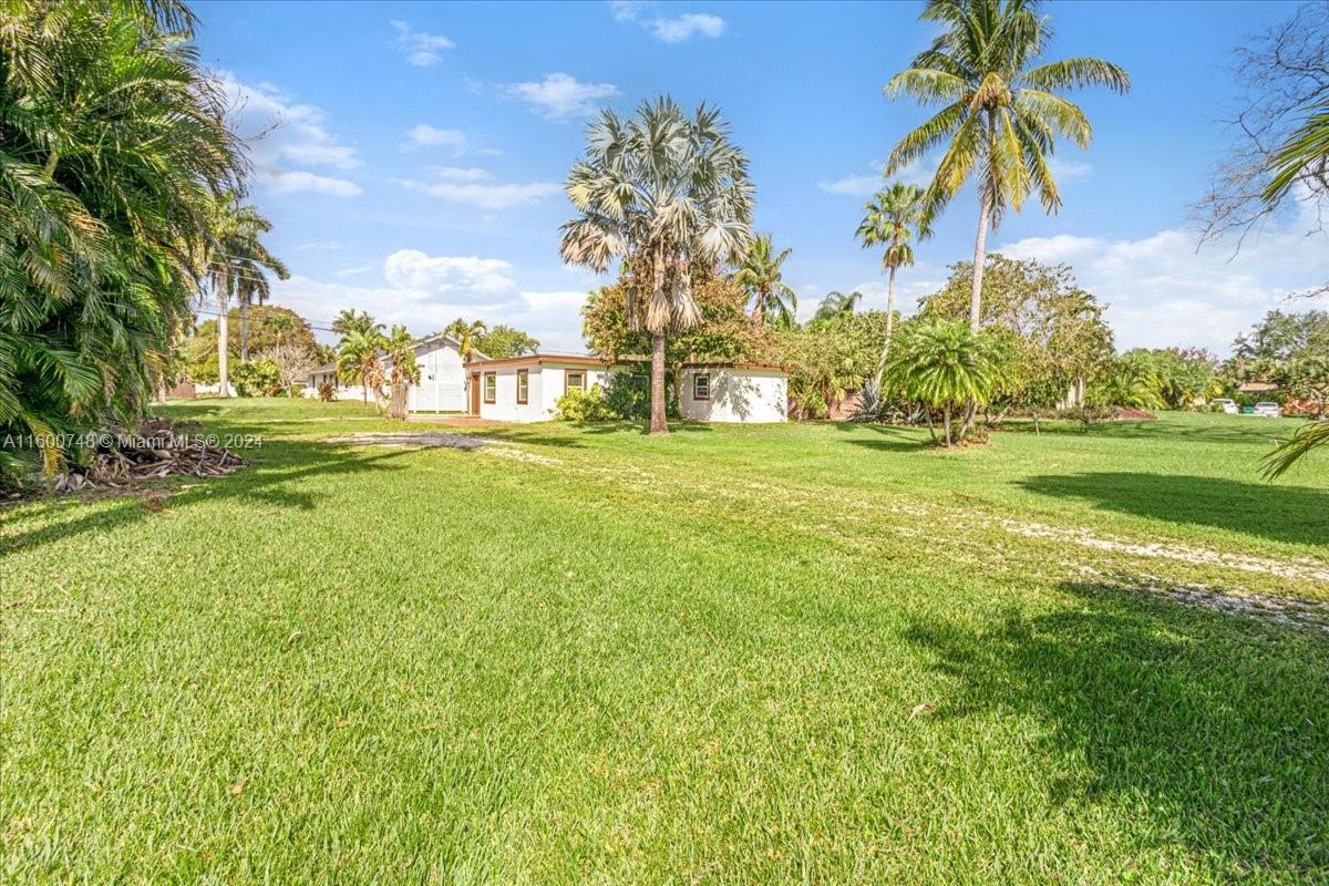 EVERGLADE LAND SALES CO - Residential Lease