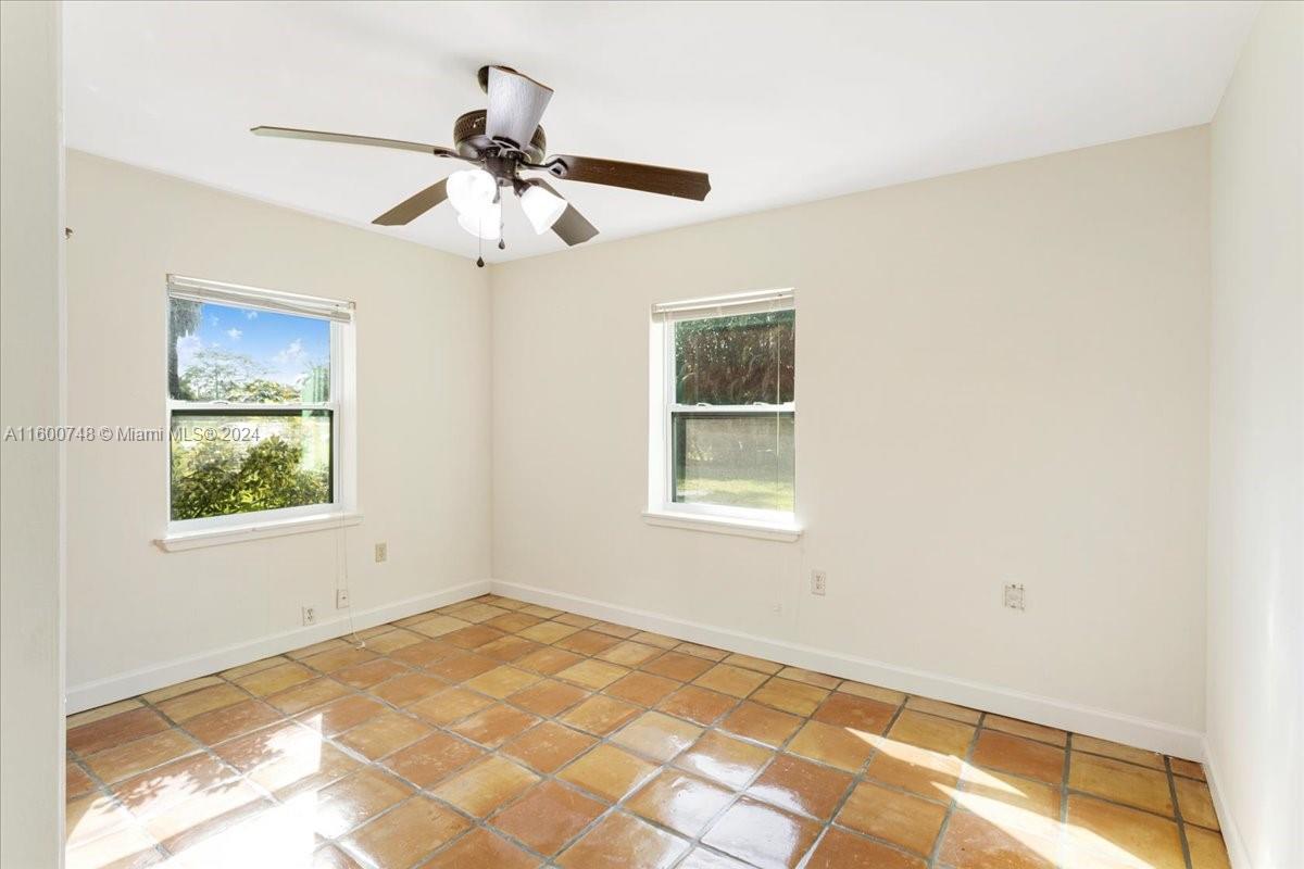 EVERGLADE LAND SALES CO - Residential Lease