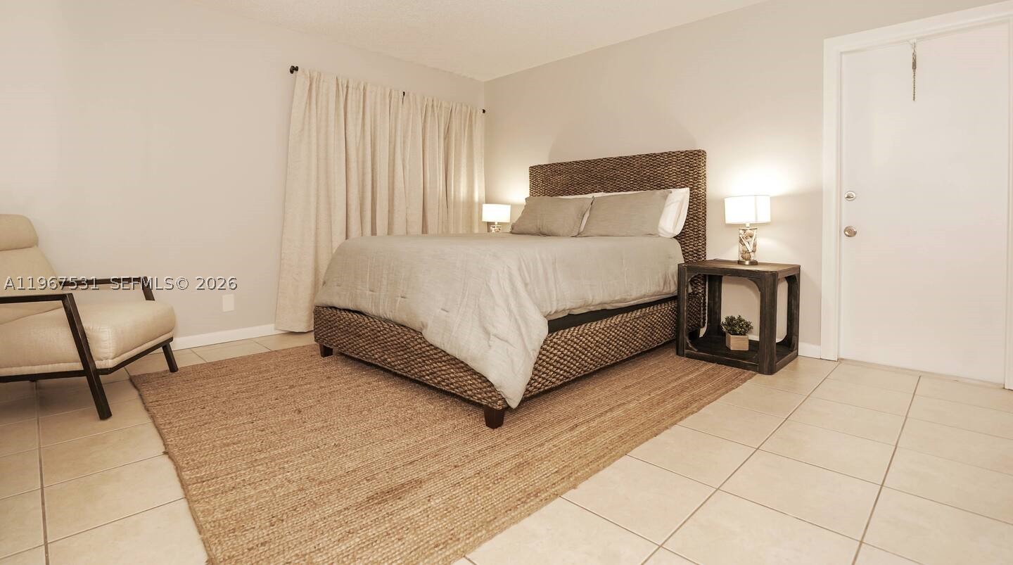 DIXIE WAY - Residential Income