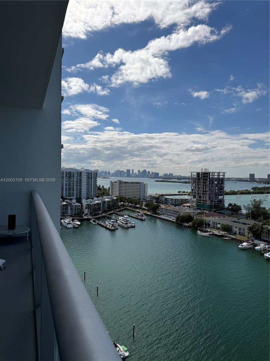 ELOQUENCE ON THE BAY COND - Residential