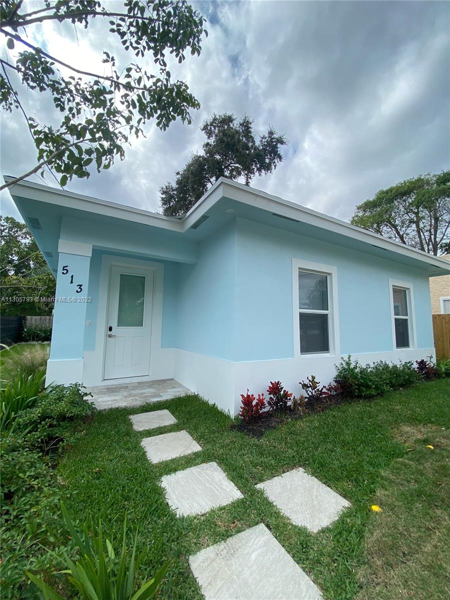 Be the first to live in this 1,100sqft new construction & charming 3 bedroom, 2 bath home in Lake Worth Beach. Home features granite countertops, vaulted ceilings, new appliances, tankless water heater, impact windows/sliding door. Steps away from main avenues- Dixie, Lake Ave, and Federal-- with shops and restaurants; as well as the beach! .
Washer & dryer to be installed prior to tenancy.