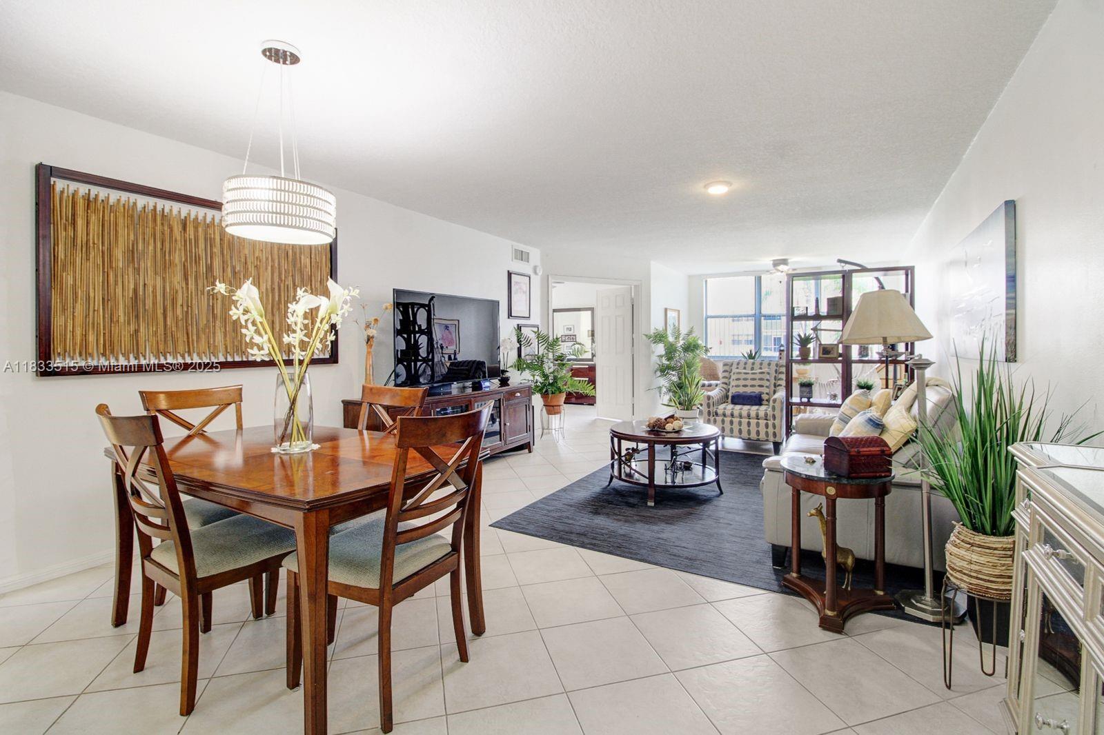 SUNRISE LAKES 186 CONDO - Residential