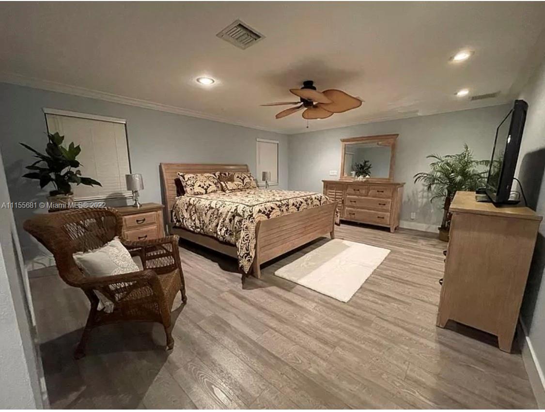 CRESTHAVEN 7 - Residential Lease