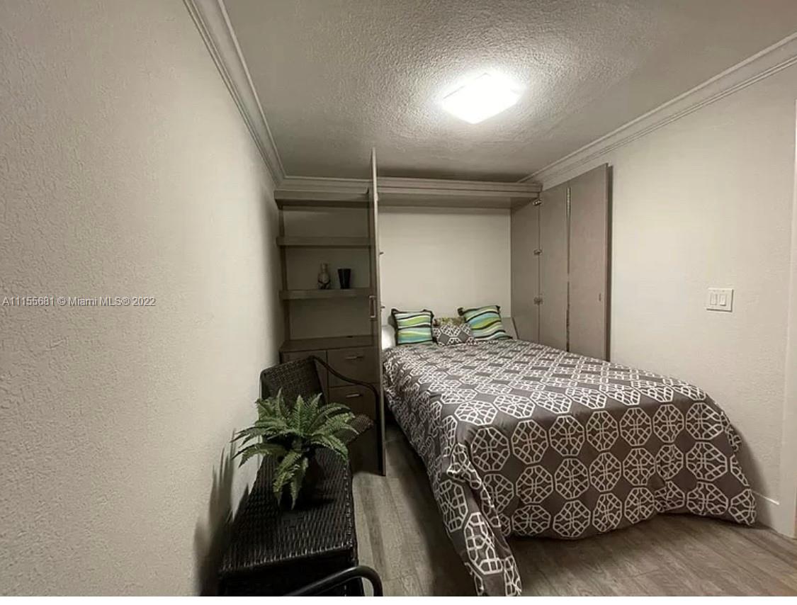 CRESTHAVEN 7 - Residential Lease