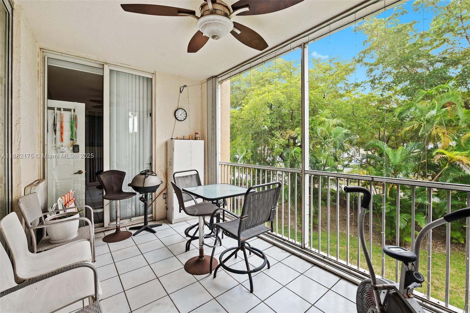 DORAL HOUSE CONDO NO 2 - Residential