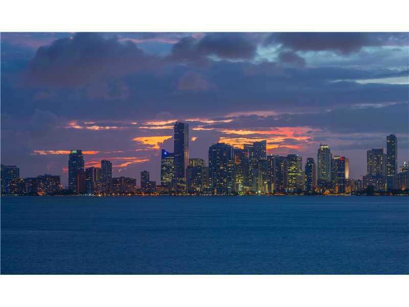 Magnificent layout with stunning downtown views, oversized kitchen,walk in pantry,4 ovens,2 Subzero refrigerators, 3 dishwashers,3 warming drawers, and dining area. A formal dining room adjoins the kitchen for the entertaining enthusiasts and picturesque  views. Full bar with walk in wine cellar . Make a drink and walk out to 2500 sq. feet of balcony to enjoy the view and bay breeze. Your personal touches are all that is needed. For 3D tour visit https://my.matterport.com/show/?m=dkVi1MUZYuy