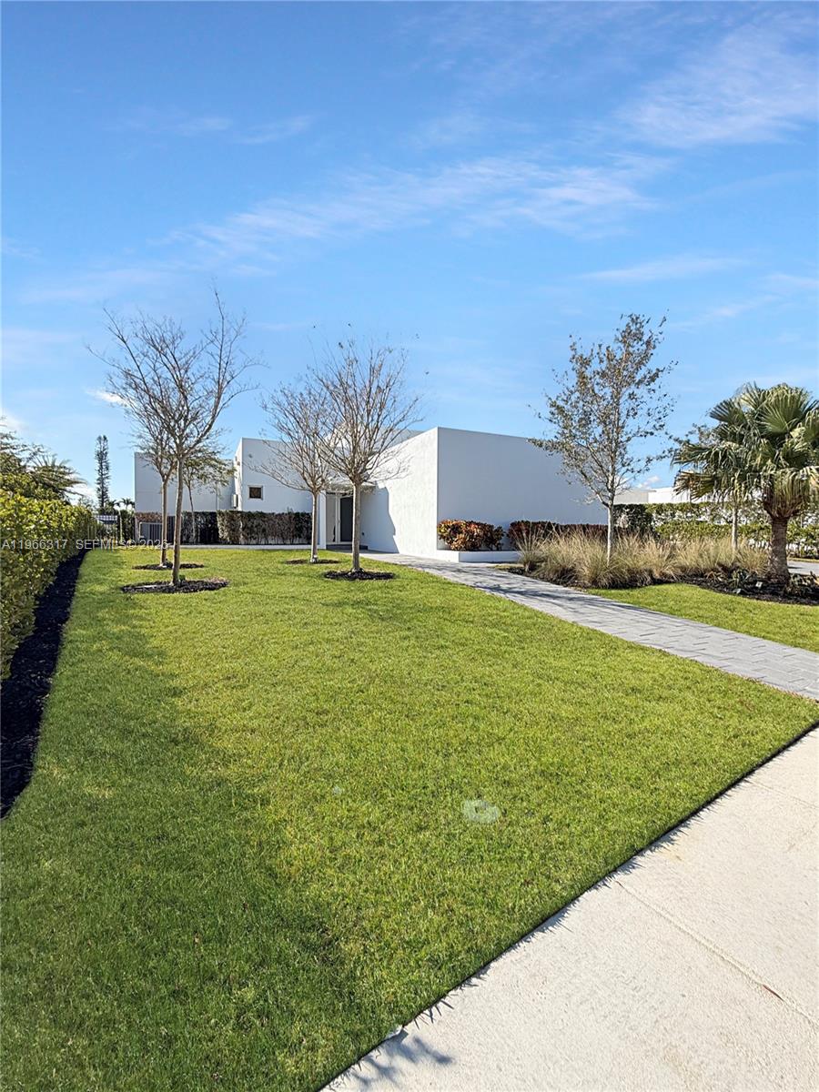 WESTON ESTATES - Residential