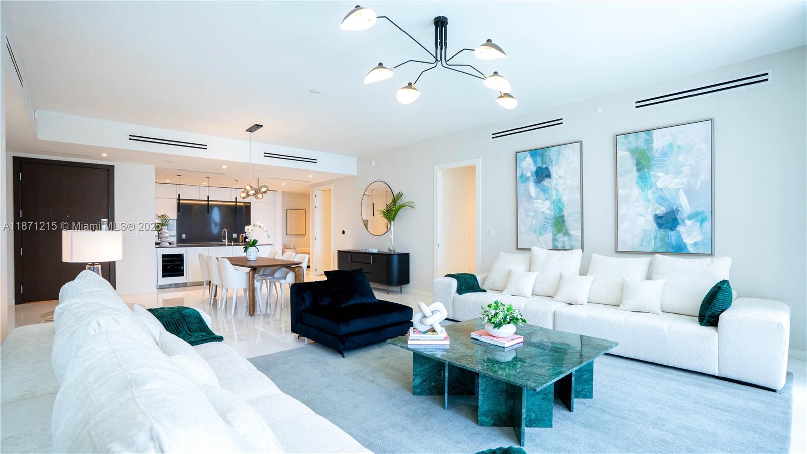 300 BISCAYNE BLVD WAY COND - Residential