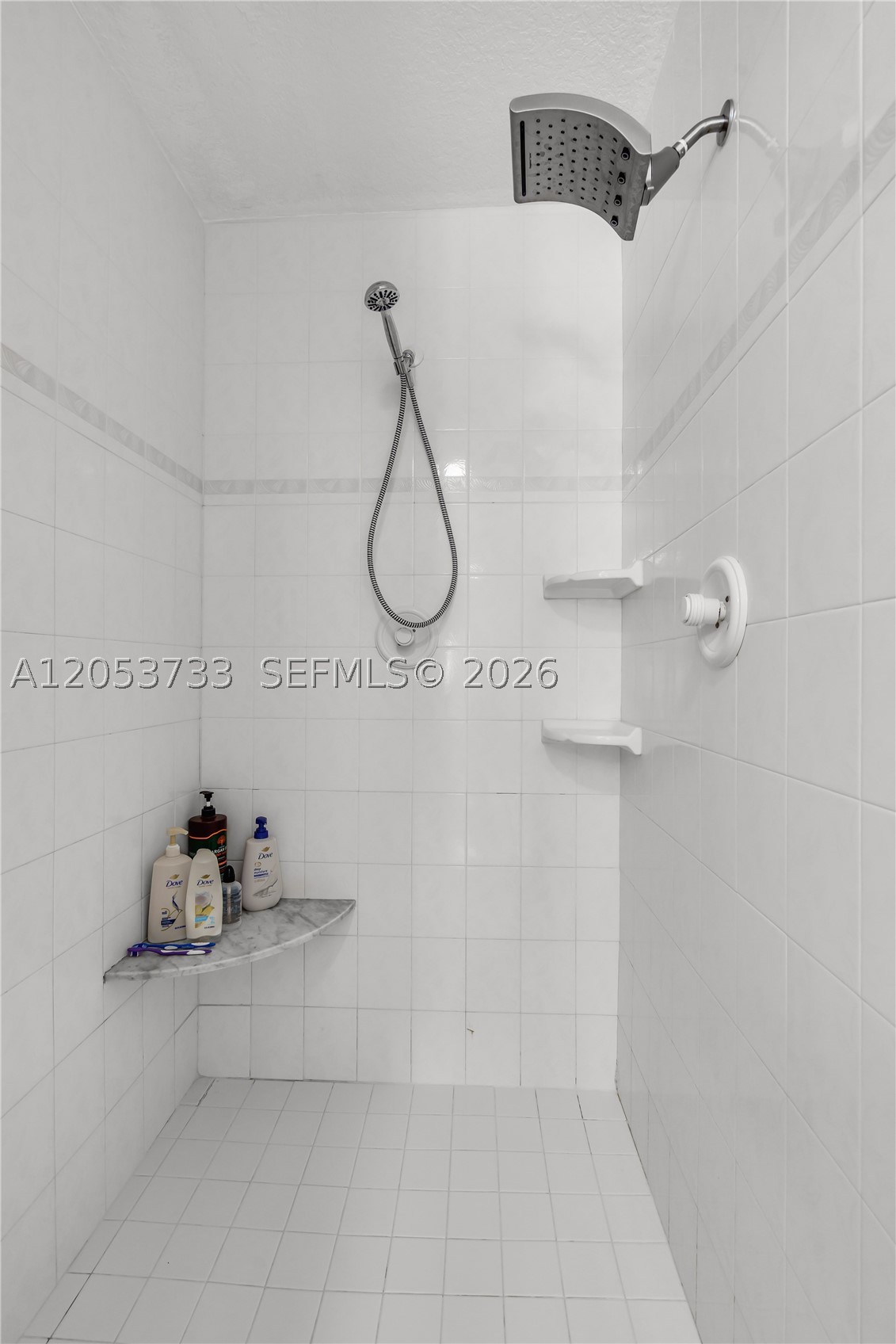 MIDDLE RIVER MANOR - Residential Lease
