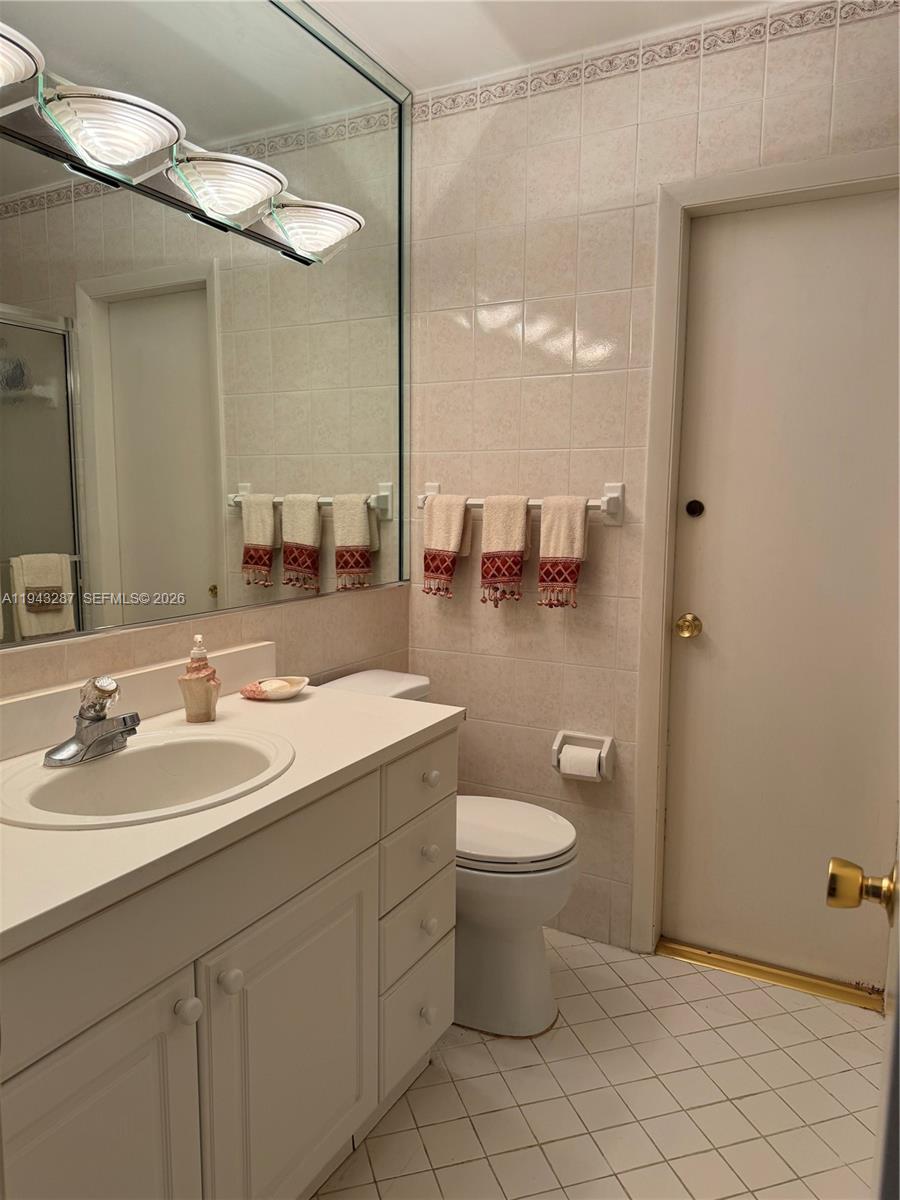 EASTERN SHORES 1ST ADDN - Residential